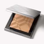 Burberry Nude Powder - No 32 Honey 8g  Burberry cosmetics